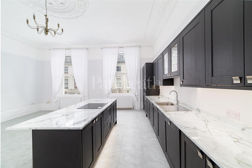 27 B Belsize Square NW3-4.jpg