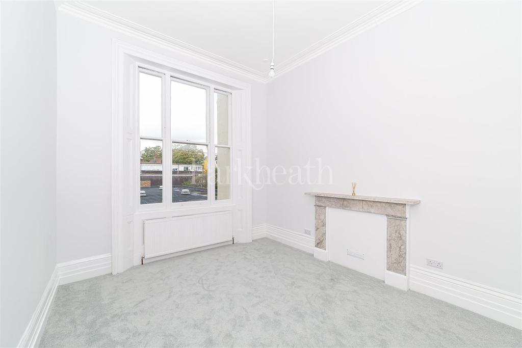 27 B Belsize Square NW3-1.jpg