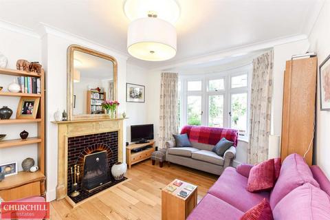 14 Hurst Road, London, E17 3BL