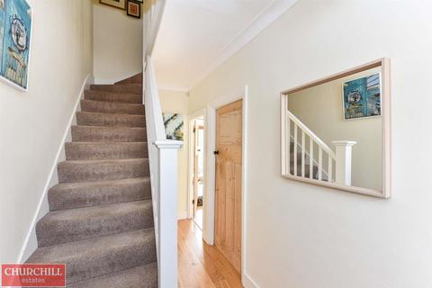 14 Hurst Road, London, E17 3BL