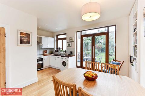 14 Hurst Road, London, E17 3BL