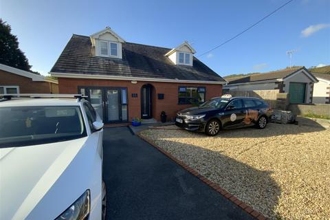 4a Heol Panteg, Burry Port, SA16 0YH