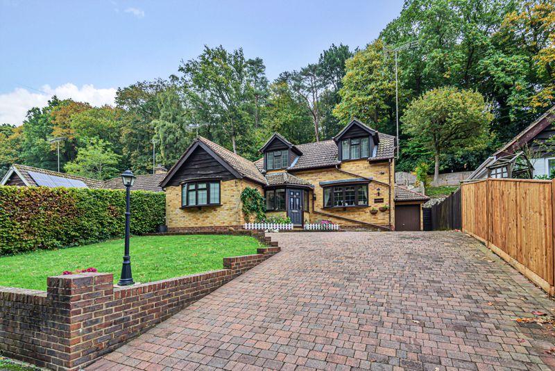 Beech Hill, Headley Down 3 bed detached house £550,000