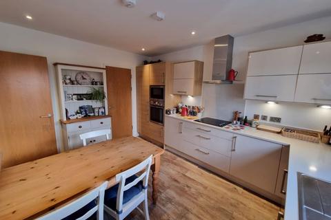 1 Hayne Corfe Crescent, Truro, TR1 3FJ