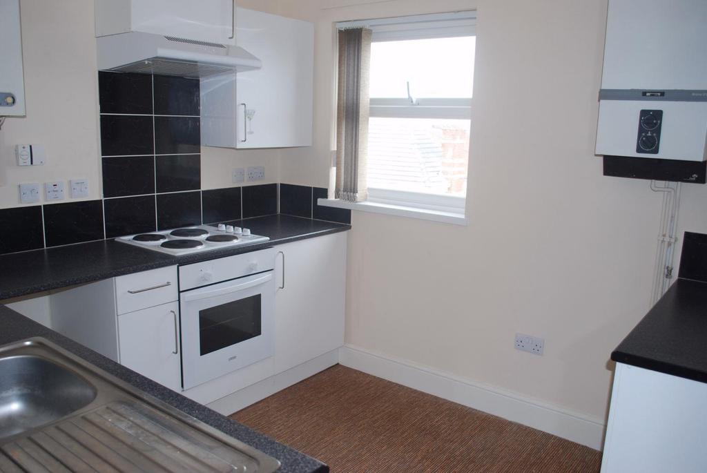 Princes Avenue, WITHERNSEA 1 bed flat £395 pcm (£91 pw)