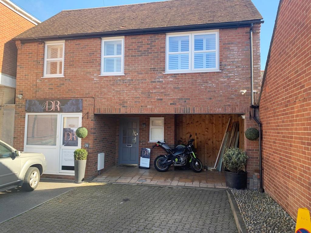 Meeting House Lane, Ringwood, BH24 3 bed townhouse for sale £475,000