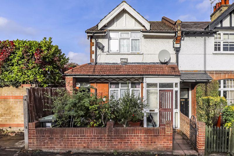 Holtwhites Hill, Enfield 3 bed end of terrace house £499,995