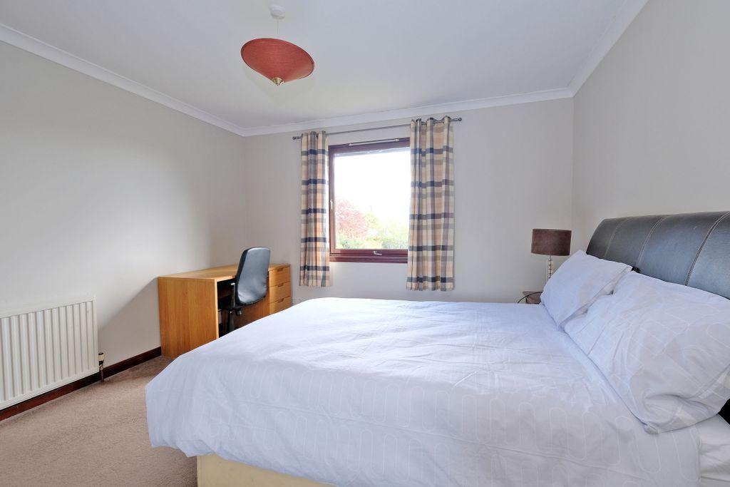Bedroom 2 (Double)