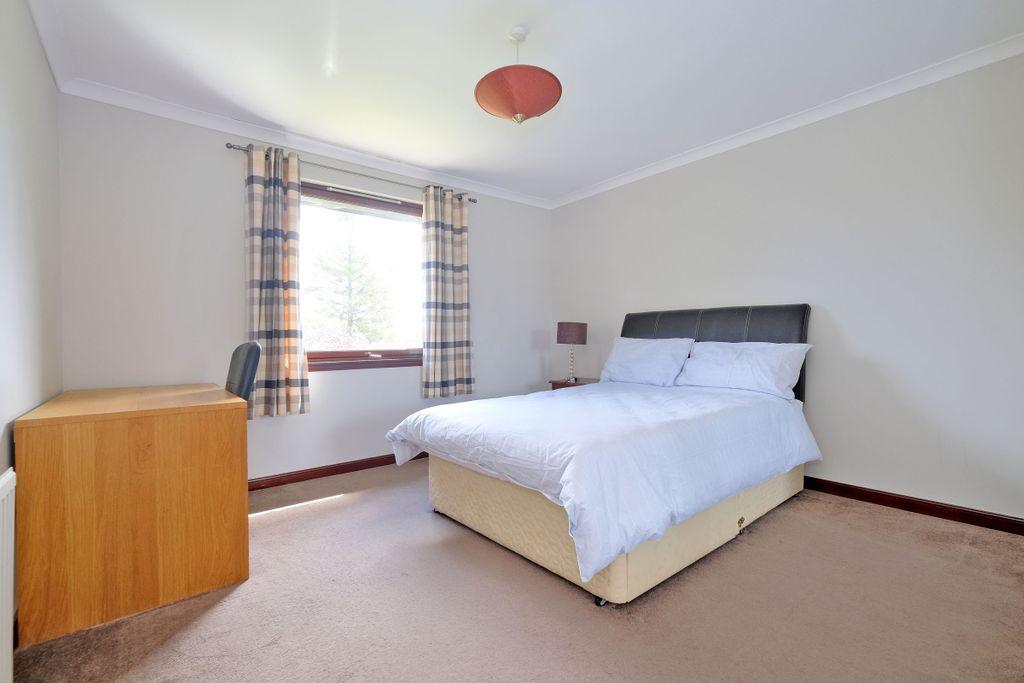Bedroom 2 (Double)