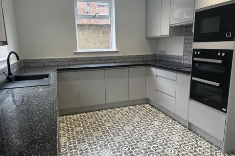 3 bedroom terraced house to rent, Belvedere Road, Dl1