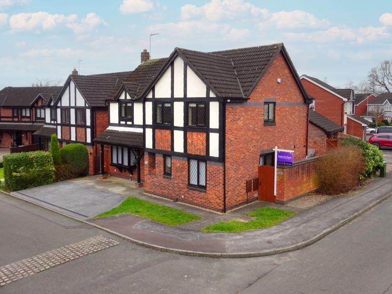 Oakhurst Drive, Wistaston, Cheshire 4 bed detached house for sale £