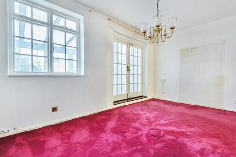 89 Douglas Road, Surbiton, KT6 7SD