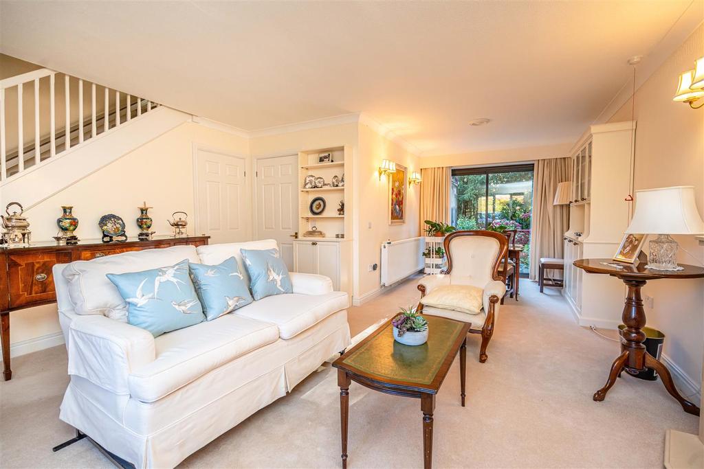 17 Highgrove, Tettenhall, Wolverhampton 2 bed retirement property for sale £314,950
