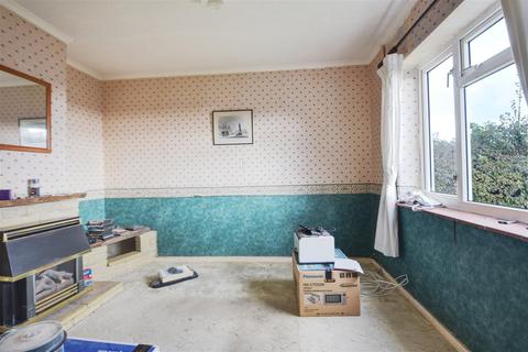 2 bedroom semi-detached house for sale - Paton Road, Bexhill-On-Sea