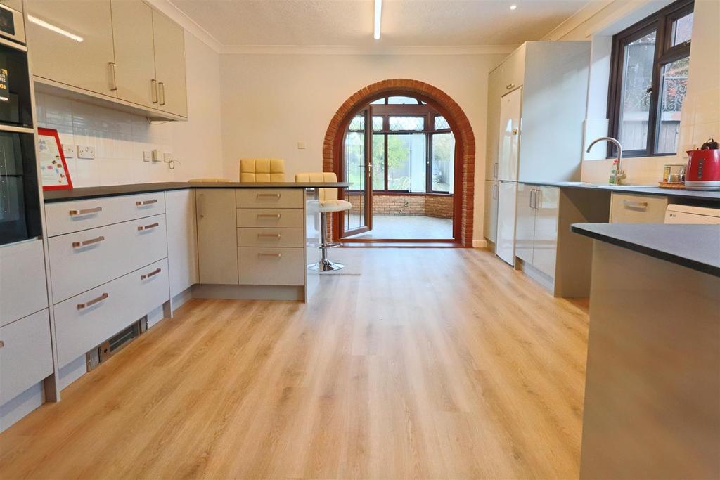 Princes Walk, Lowestoft 2 bed detached bungalow £375,000