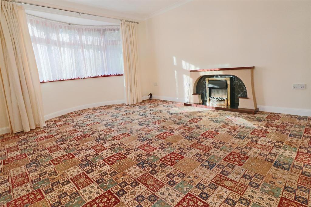 Princes Walk, Lowestoft 2 bed detached bungalow £375,000