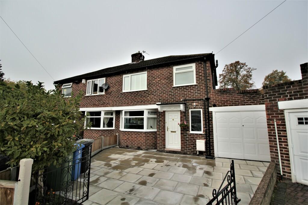 Heston Drive, Urmston, Manchester 3 bed semidetached house for sale