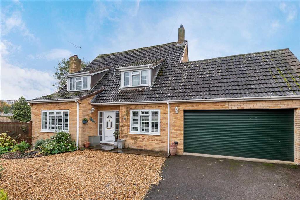 Lambourne Close, Thruxton 3 bed detached house for sale £575,000