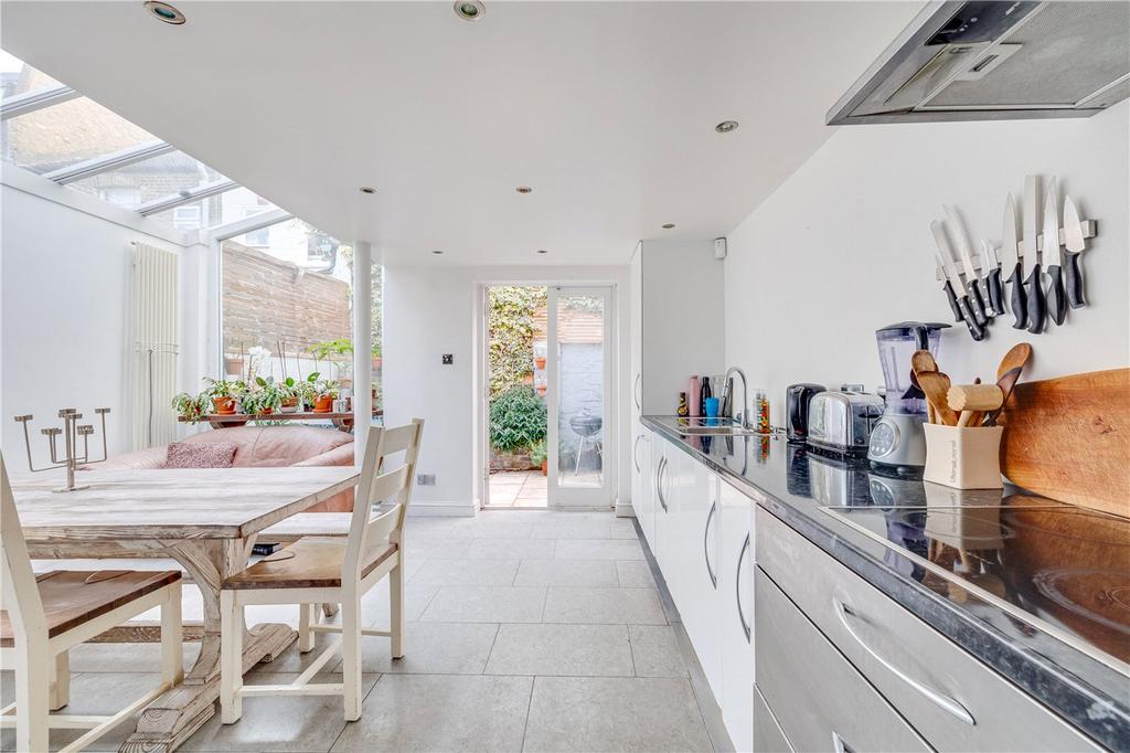 Sherbrooke Road, London, SW6 3 bed terraced house for sale £1,100,000