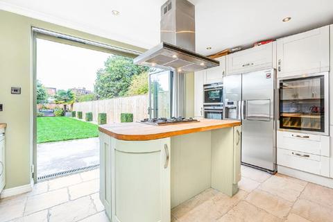 52 Ancaster Crescent, New Malden, KT3 6BE