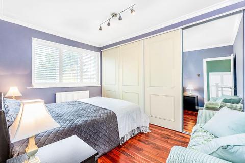 52 Ancaster Crescent, New Malden, KT3 6BE