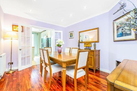 52 Ancaster Crescent, New Malden, KT3 6BE