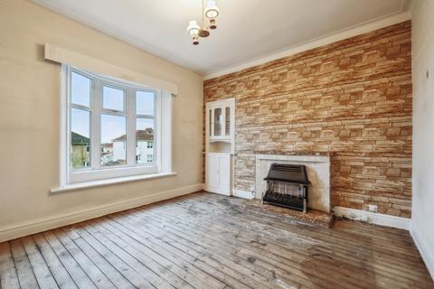 24 Kingussie Drive, Glasgow, G44 4HY