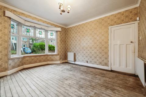 24 Kingussie Drive, Glasgow, G44 4HY