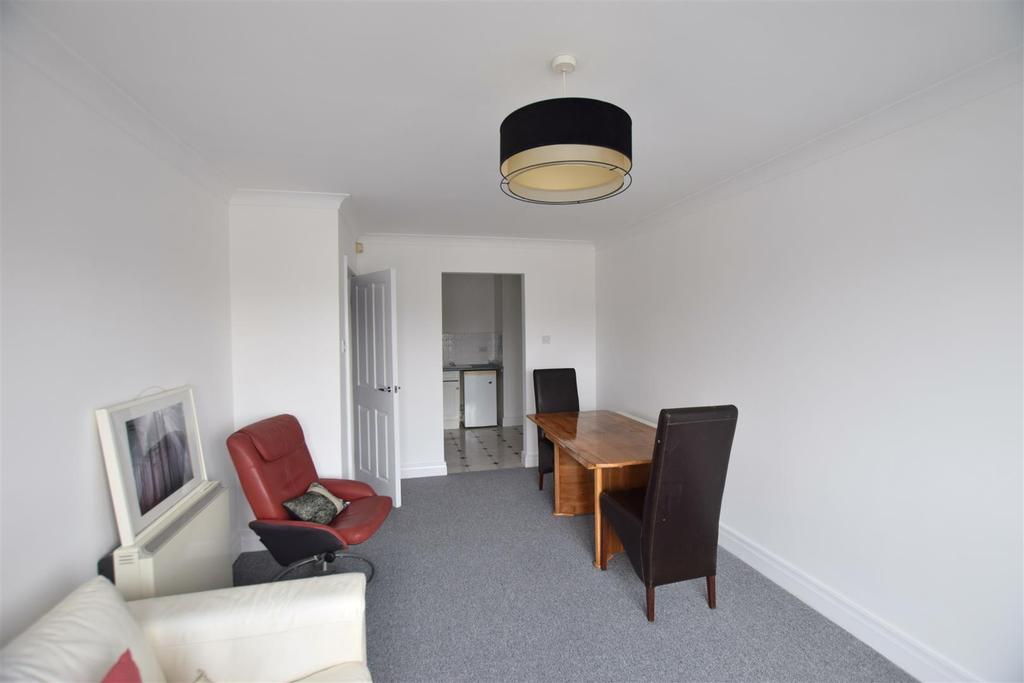 South Ferry Quay, Liverpool 1 bed apartment £725 pcm (£167 pw)