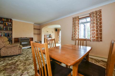 10 Beresford Close, Andover, SP10 2HN