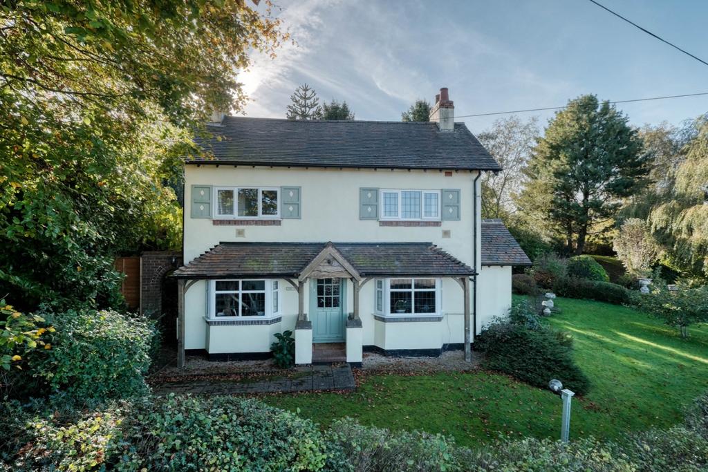 Dark Lane, Romsley, Halesowen, B62 0PW 3 bed cottage £749,950