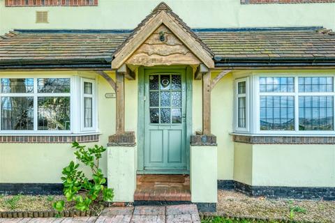 3 bedroom cottage for sale, Dark Lane, Romsley, Halesowen, B62 0PW