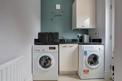 8 Barnard Close, Rednal, Birmingham, B45 9SZ