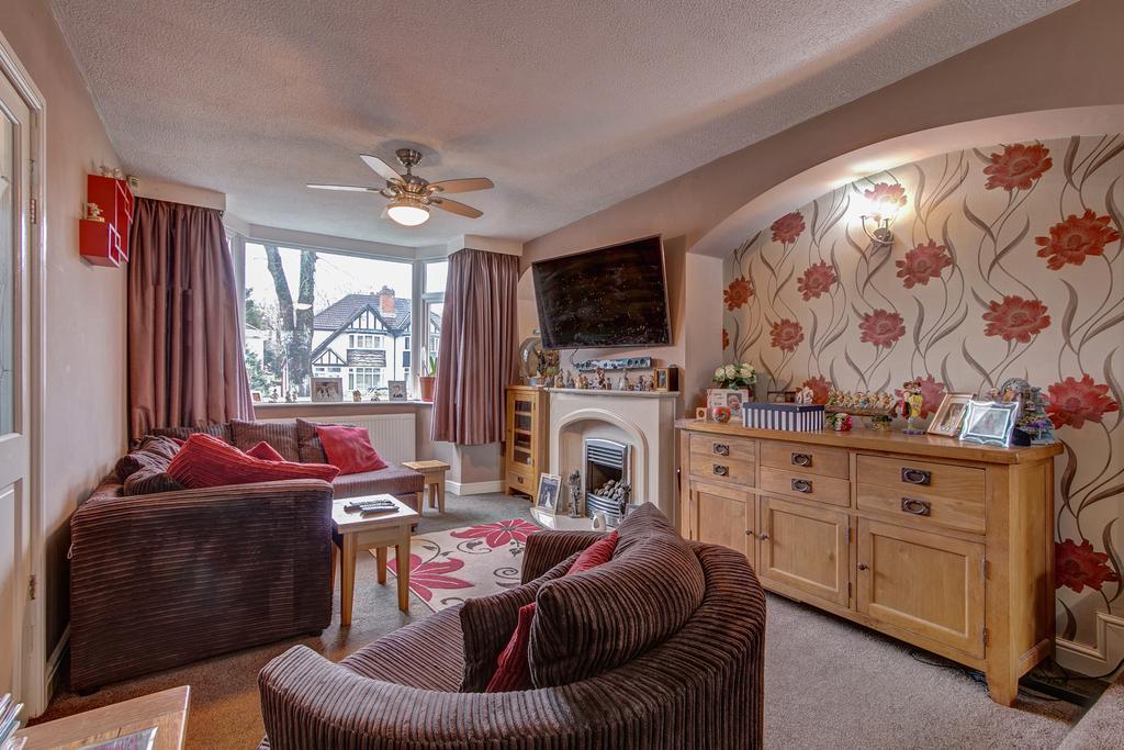 Moorpark Road, Northfield, Birmingham B31 4HD 5 bed semidetached house