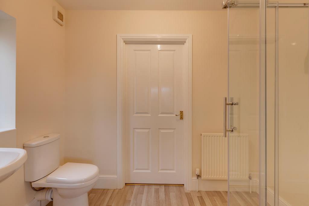Master En-Suite