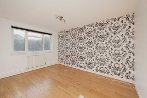 undefined, Alsom Avenue, Worcester Park