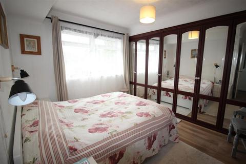 2 Ampleforth Way, Darlington, DL3 9SG