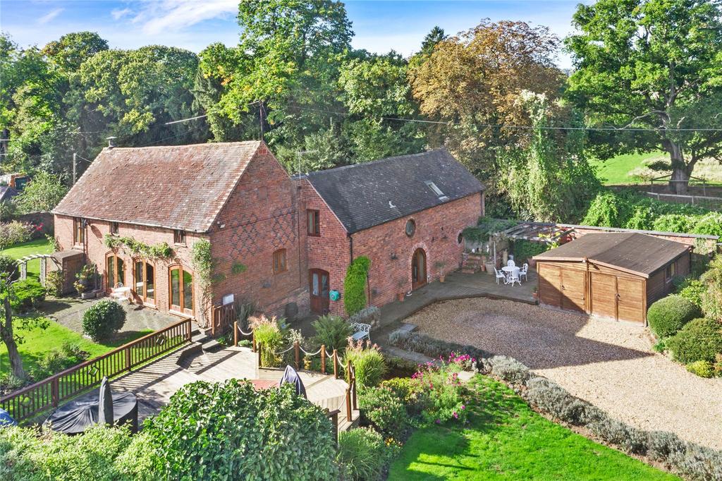 Areley Kings, StourportOnSevern... 4 bed barn conversion for sale £