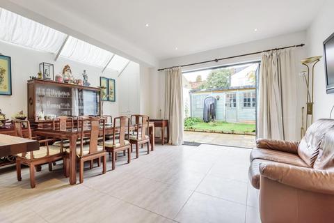 184 Mantilla Road, Balham, London, SW17 8DU