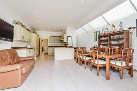 184 Mantilla Road, Balham, London, SW17 8DU