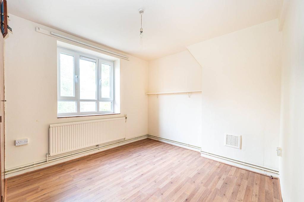 Mayville Estate, N16, Newington... 3 bed flat - £2,600 pcm (£600 pw)