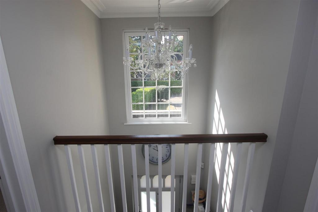 First Floor Galleried Landing