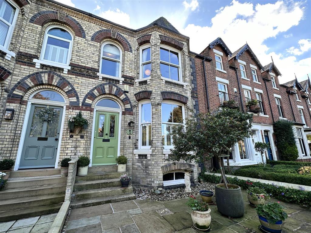 Cleveland Road, Lytham 4 bed terraced house for sale £575,000