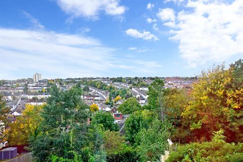 22 Upper Luton Road, Chatham, ME5 7BG