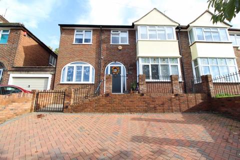 70 Wardown Crescent, Luton, LU2 7JT