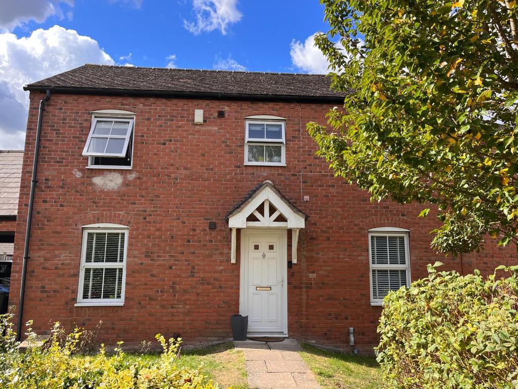 St. Peters Way, StratforduponAvon 3 bed semidetached house £1,100