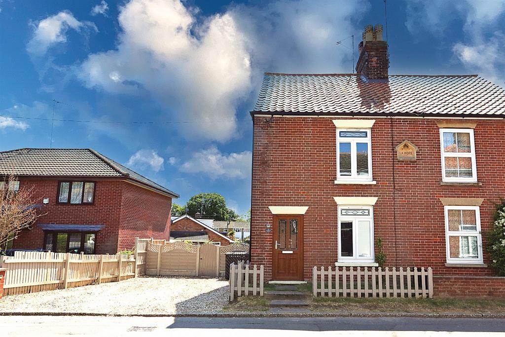 Acle, Norwich, NR13 3 bed house for sale £300,000