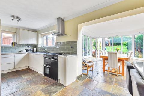 13a Oakdene Avenue, Chislehurst, BR7 6DY
