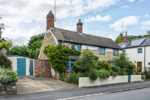 3 bedroom detached house for sale, Main Street, Tingewick