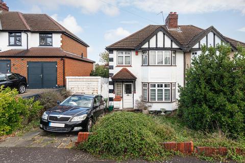 16 Walsingham Gardens, Epsom, KT19 0LU